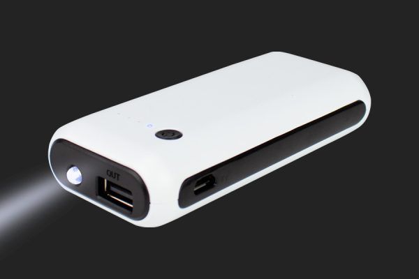 U61 Cargador Power-Bank 5200mAh con Linterna